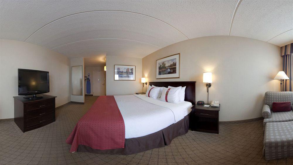 Doubletree By Hilton Neenah Экстерьер фото
