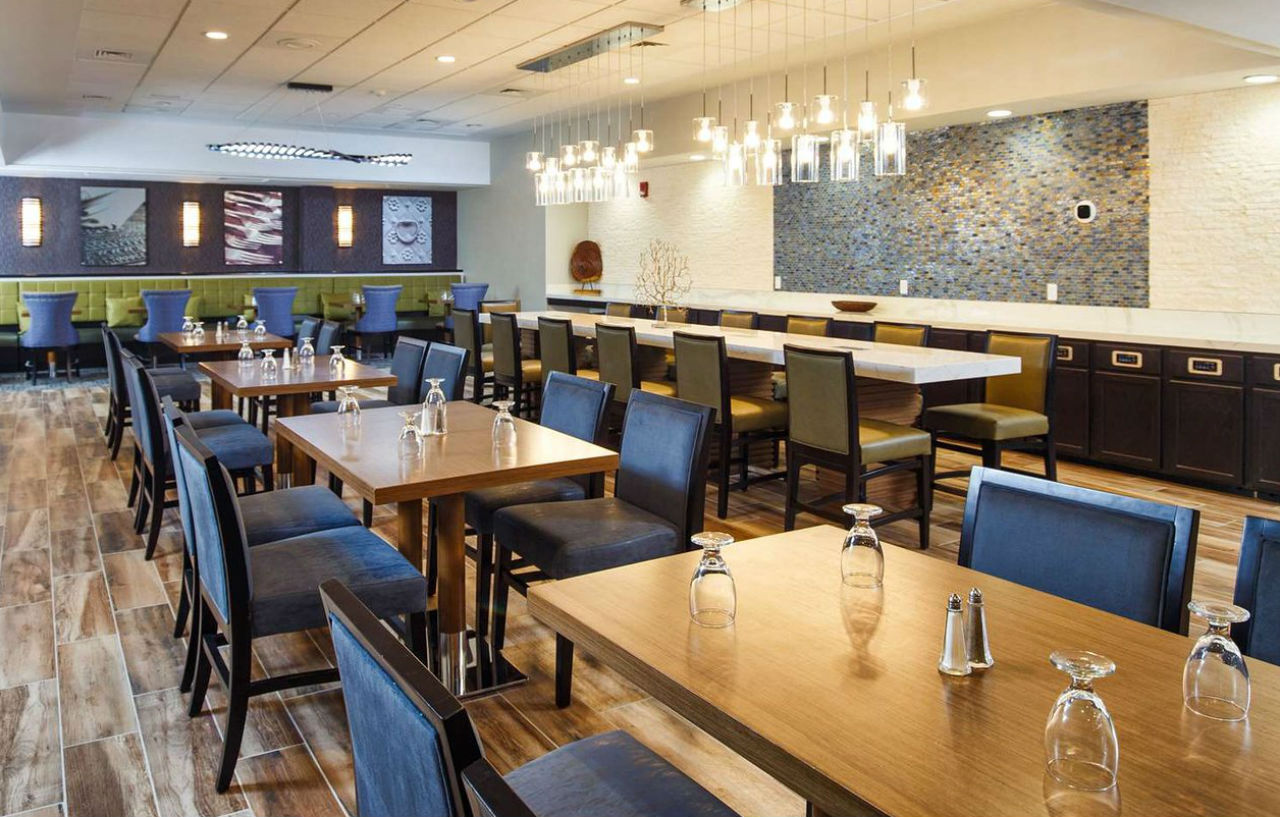 Doubletree By Hilton Neenah Экстерьер фото